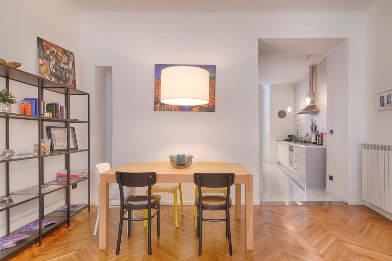 Mihaela Apartment - Charme Near The Station Триест Екстериор снимка